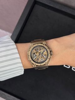 SIARSummer | The Edge Tech by @bombergmexico wasn’t designed specifically for women, but honestly, we think it works pretty well for us!
Edge Tech de @bombergmexico no es un reloj pensado específicamente para las mujeres, pero creemos que nos va muy bien.