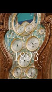 In 1893, @tiffanyandco unveiled in Chicago a nearly eight-foot-tall astronomical clock with 13 dials, a Westminster chime and a mechanism that tracks time across 31 cities, along with the Sun, Moon, tides and calendar cycles; 133 years later, the restored piece returns just as its counter marks the 250th anniversary of American independence.

_____

En 1893, @tiffanyandco presentó en Chicago un reloj astronómico de casi dos metros y medio con trece carátulas, un carillón Westminster y un mecanismo capaz de seguir la hora en 31 ciudades, además del Sol, la Luna, las mareas y los ciclos del calendario; 133 años después, la pieza regresa restaurada justo cuando su contador conmemora el 250 aniversario de la Independencia de Estados Unidos.

Lee la nota completa en nuestro link bio.

#tiffanyandco #altarelojeria #tdrwoman