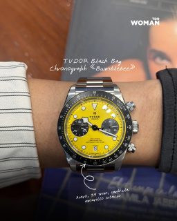 #WatchOfTheDay | A few days ago, we met with @tudorwatch to take a closer look at the @watchesandwonders novelties — which, luckily, have already landed in Mexico. We also got to see the new Black Bay Chrono 39 ‘Bumblebee’, with its incredible intense yellow dial! ☀️🐝
We chose it for today because we recently spotted @davidbeckham supporting England at the World Cup wearing this exact watch — and honestly, it feels like the perfect lucky charm to cheer on @judebellingham as England fights Argentina for a place in the final.
——
#RelojDelDía | Hace unos días nos reunimos con #Tudor para ver las novedades que conocimos en Watches & Wonders y que por fortuna ya están en México. Pero también aprovechamos para conocer el nuevo Black Bay Chrono 39 ‘Bumblebee’ de increíble carátula amarillo intenso.
Lo elegimos para hoy porque recién vimos a #DavidBeckham apoyando a la selección inglesa en el Mundial usando exactamente este reloj y nos parece el amuleto de la suerte perfecto para echarle porras a Jude Bellingham en el partido donde se disputará la final contra Argentina.